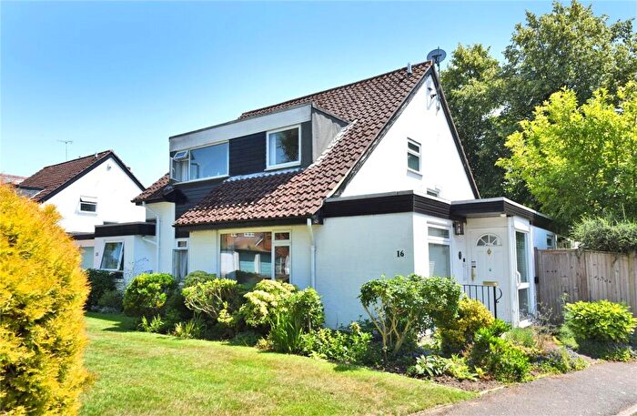 3 Bedroom Semi-Detached House For Sale In Clifton Place, Banstead, Surrey, SM7
