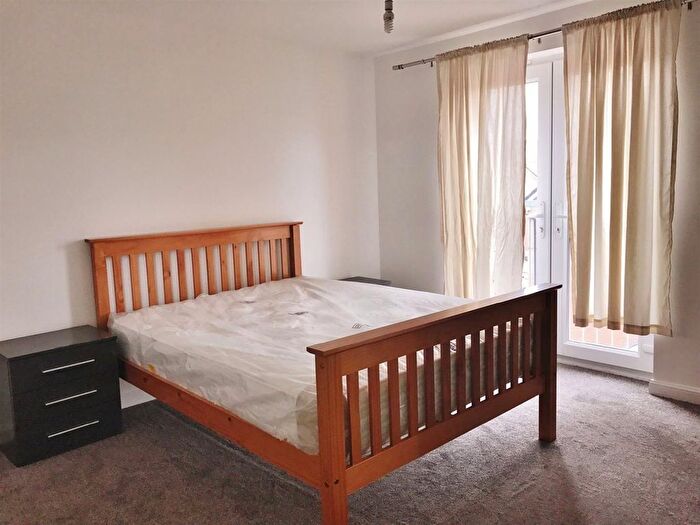 2 Bedroom Flat To Rent In Corporation House, City Wharf, Coventry, CV1