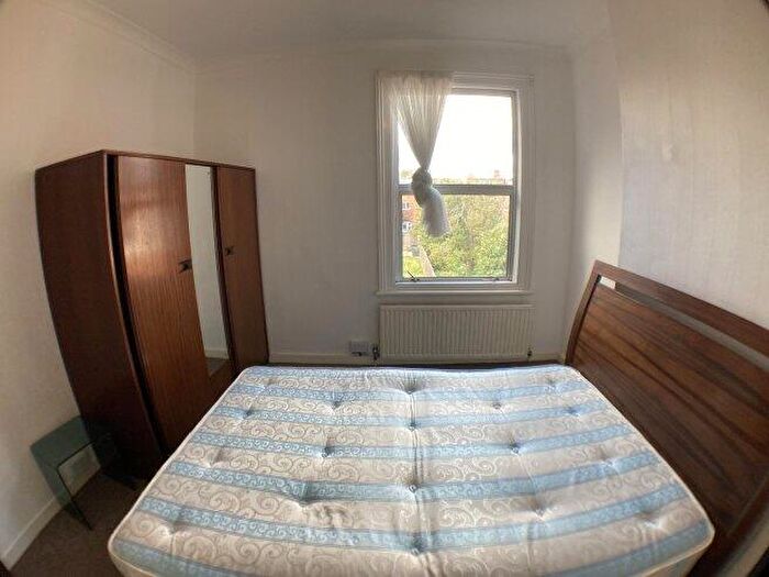 1 Bedroom Flat To Rent In Mora Road, NW2