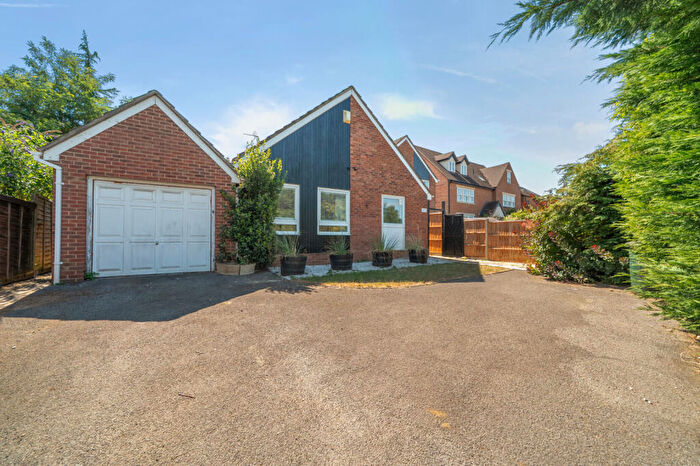 3 Bedroom Bungalow For Sale In West Way, Oxford, OX2