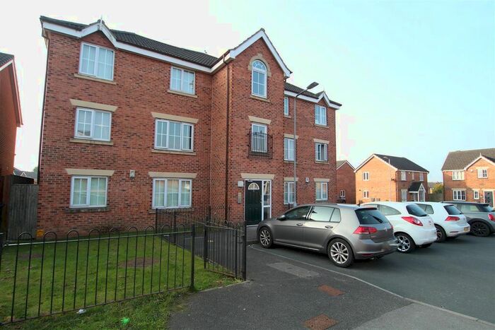 1 Bedroom Flat To Rent In Roeburn Close, Bradford, BD6