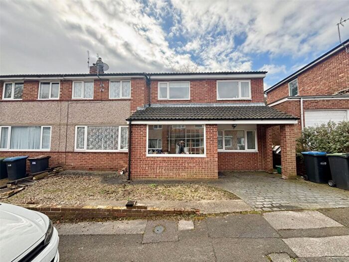 6 Bedroom Semi-Detached House To Rent In Mayorswell Close, Durham, DH1