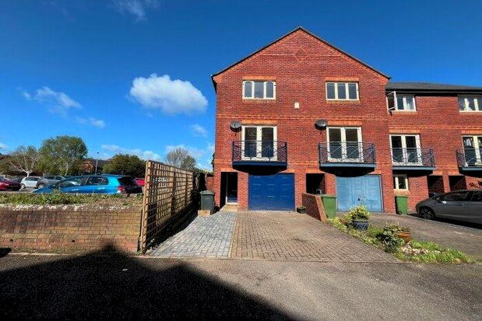 3 Bedroom Property To Rent In Haven Road, Exeter, EX2