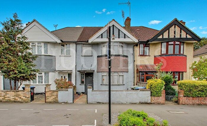3 Bedroom Terraced House For Sale In Village Way, London, NW10