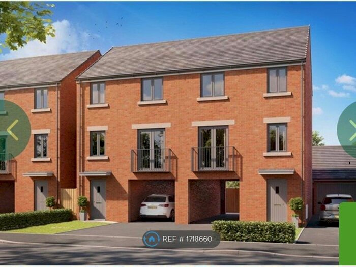 3 Bedroom Semi-Detached House To Rent In Smith Close, Lichfield, WS14