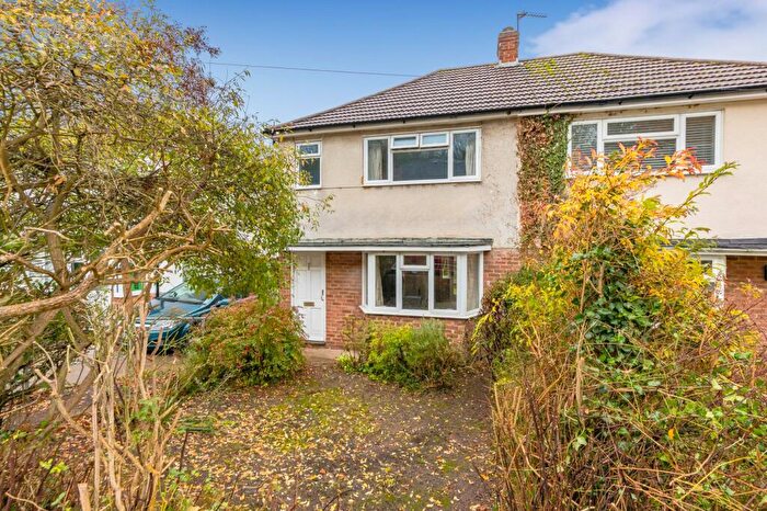 2 Bedroom Semi-Detached House For Sale In Winterbourne Close, Lewes, BN7