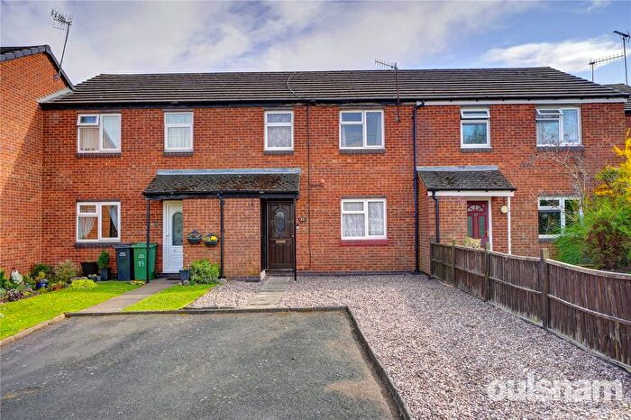 3 Bedroom Terraced House For Sale In Oakleigh Road, Droitwich, Worcestershire, WR9