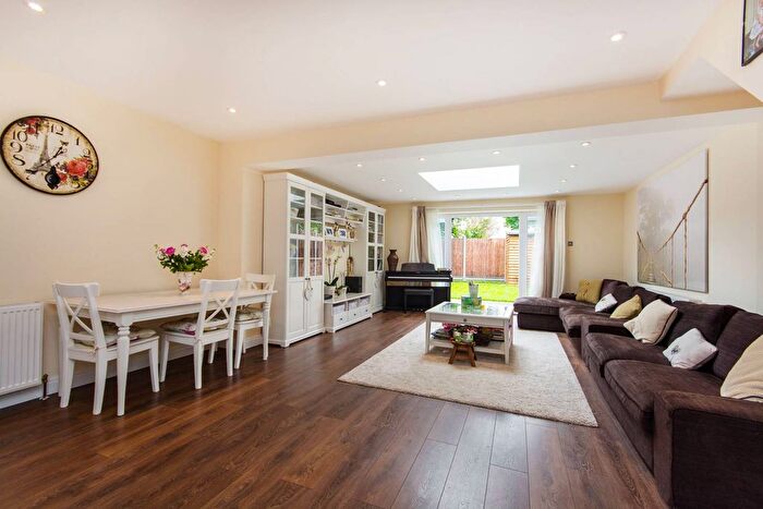 4 Bedroom Terraced House To Rent In Salem Place, Central Croydon, Croydon, CR0