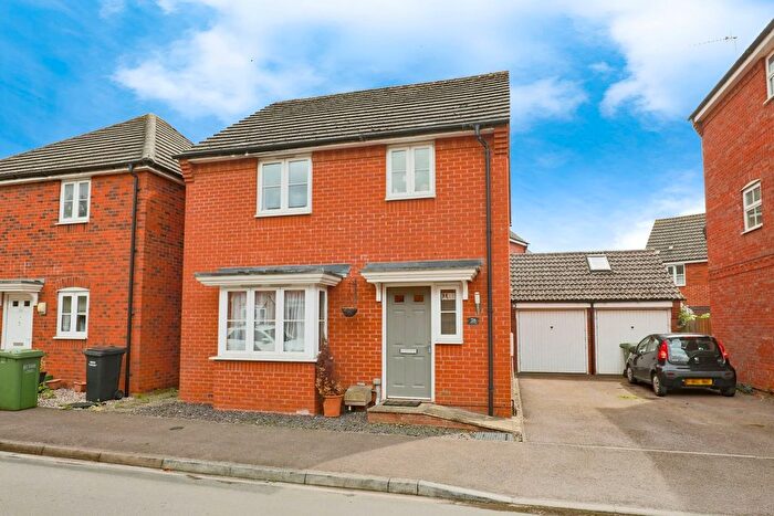 3 Bedroom Detached House For Sale In Robins Corner, Evesham, WR11