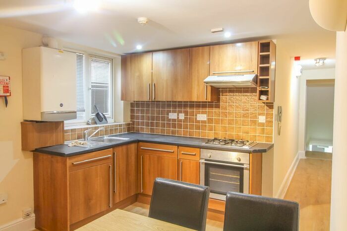 2 Bedroom Flat To Rent In Glynrhondda Street, Cathays, Cardiff, CF24