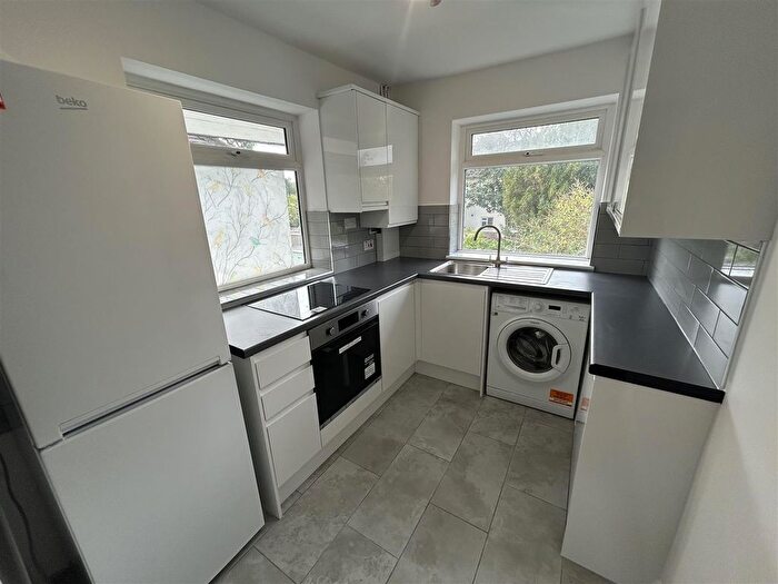 2 Bedroom Flat To Rent In St. Johns Court, St. Johns Road, Isleworth, TW7