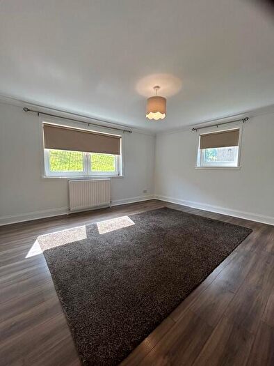 2 Bedroom Flat To Rent In Clynder Road, Greenock, PA15