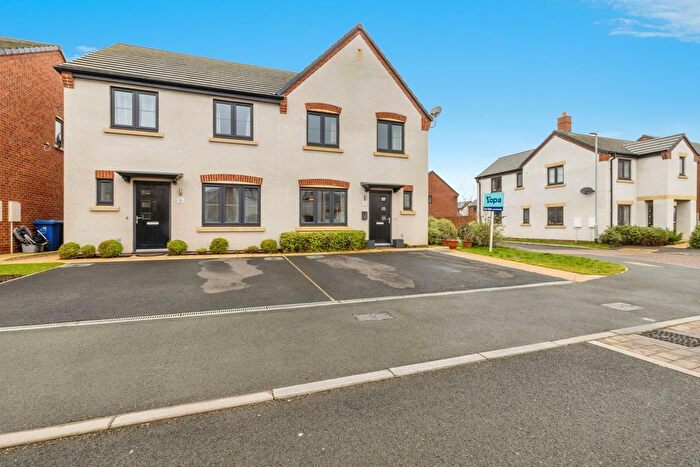 3 Bedroom Semi-Detached House For Sale In Read Robinson Avenue, Saxilby, Lincoln, LN1