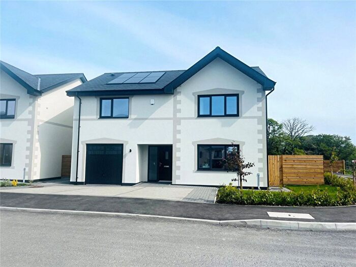 4 Bedroom Detached House For Sale In Cae Bodlondeb, Chwilog, Pwllheli, Gwynedd, LL53