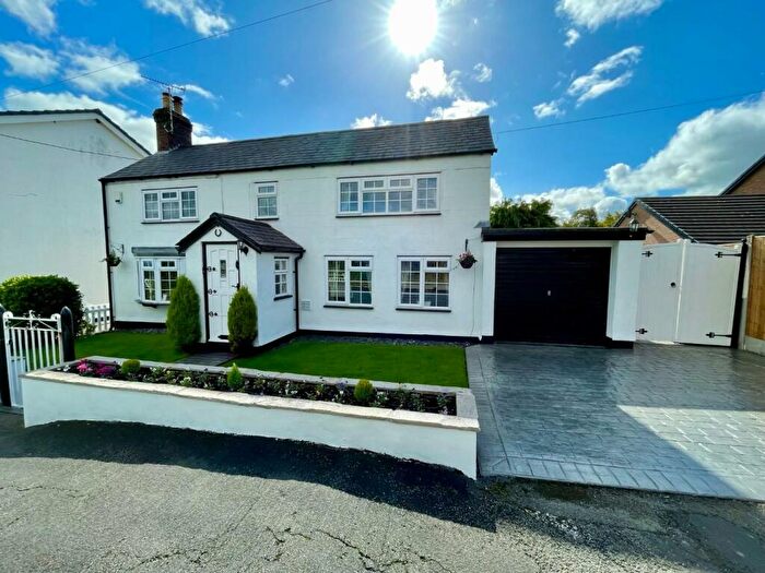 3 Bedroom Cottage For Sale In Old Warren, Broughton, Chester, CH4