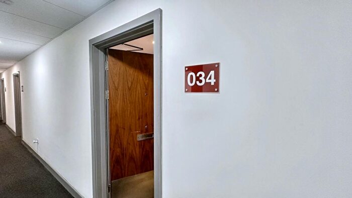 1 Bedroom Flat To Rent In King Square, Kingsdown, Bristol, BS2