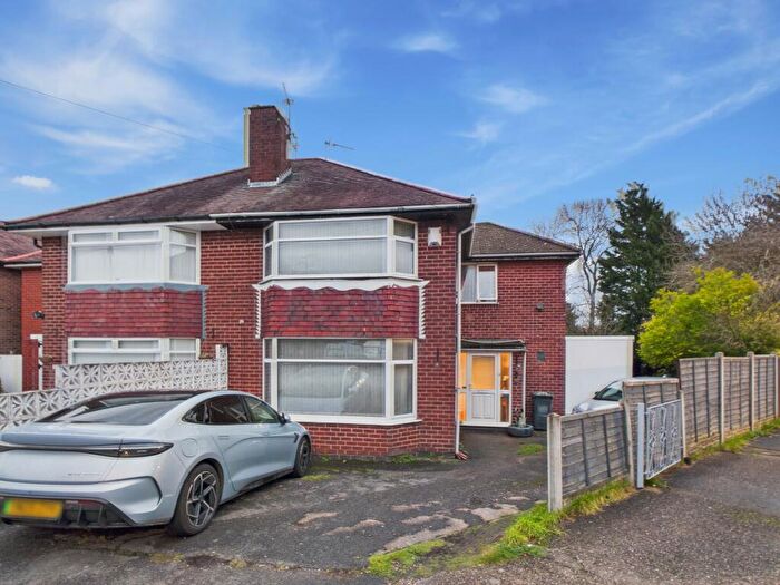 3 Bedroom Semi-Detached House For Sale In Sunnyhill Avenue, DE23