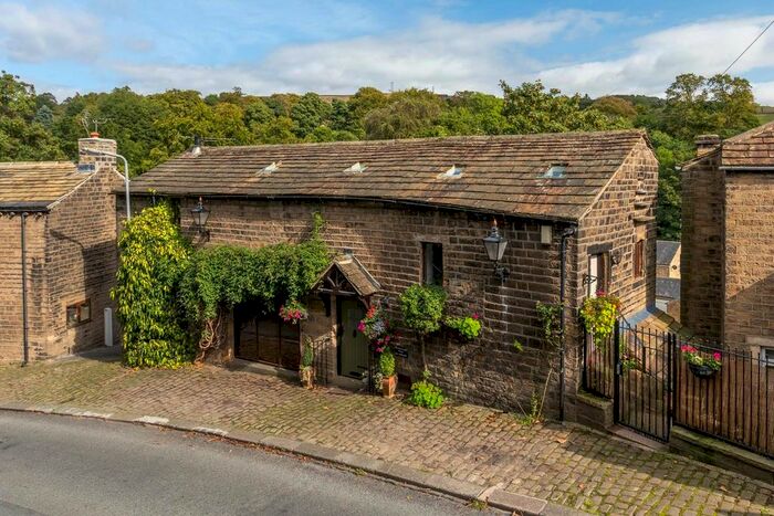 3 Bedroom Property To Rent In Otley Road, East Morton, Keighley, BD20