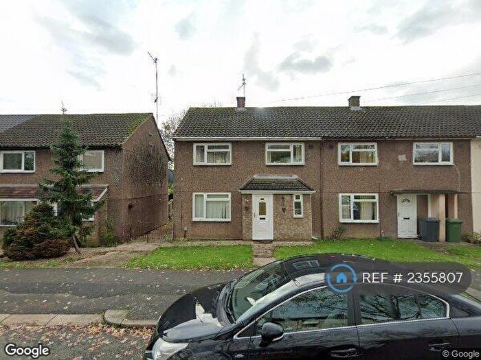 3 Bedroom Semi-Detached House To Rent In Stuart Road, Corby, NN17