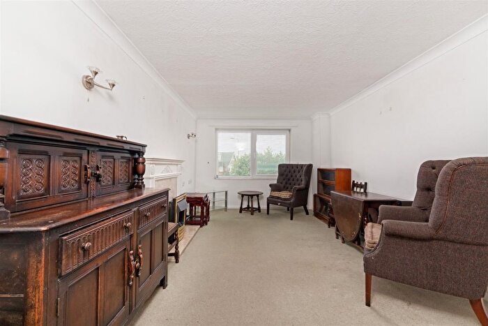 1 Bedroom Flat For Sale In Homecherry House, High Road, Loughton, IG10
