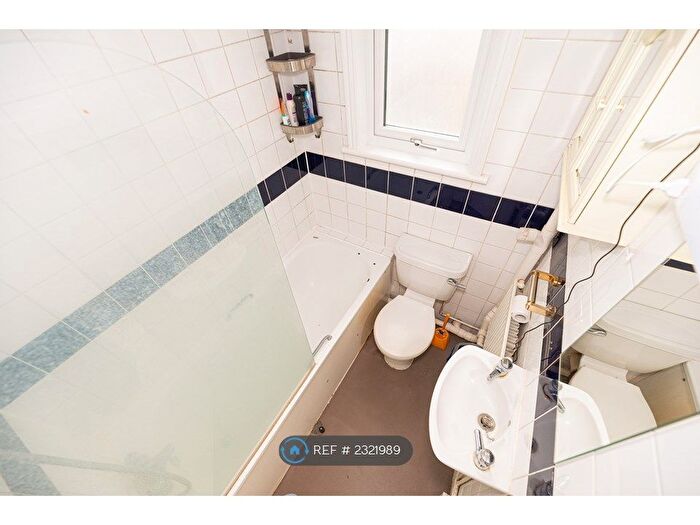 4 Bedroom Maisonette To Rent In South Lambeth Road, London, SW8