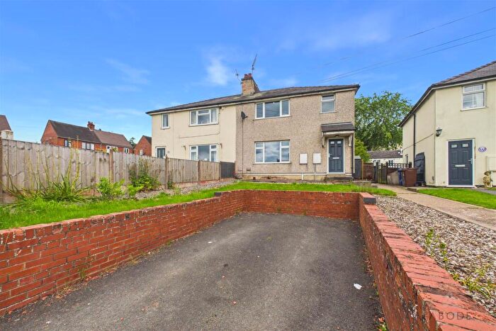 3 Bedroom Semi-Detached House For Sale In Ashlea Drive, Mayfield, Derbyshire, DE6