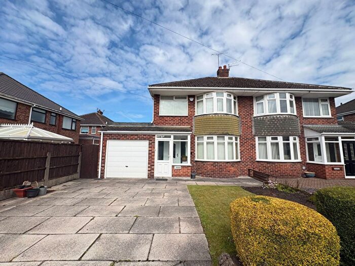 3 Bedroom Semi Detached House For Sale In Keswick Close, Maghull, L31