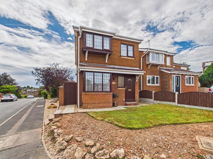 3 Bedroom Detached House For Sale In Countisbury Drive, Oakwood, DE21