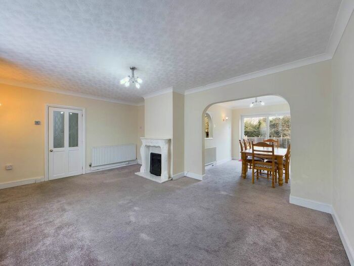 4 Bedroom Property To Rent In Restons Crescent, Eltham, London, SE9