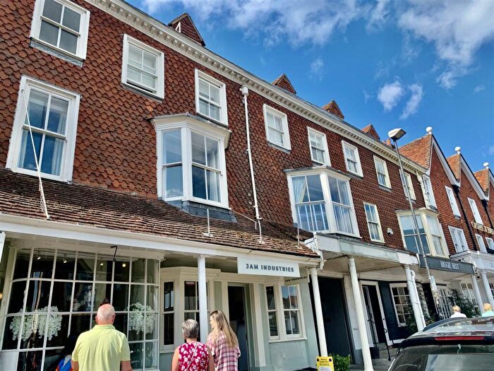 1 Bedroom Flat To Rent In High Street, Marlborough, SN8