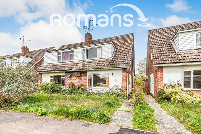 2 Bedroom Semi-Detached House To Rent In Kingfisher Drive, Woodley, Reading, RG5