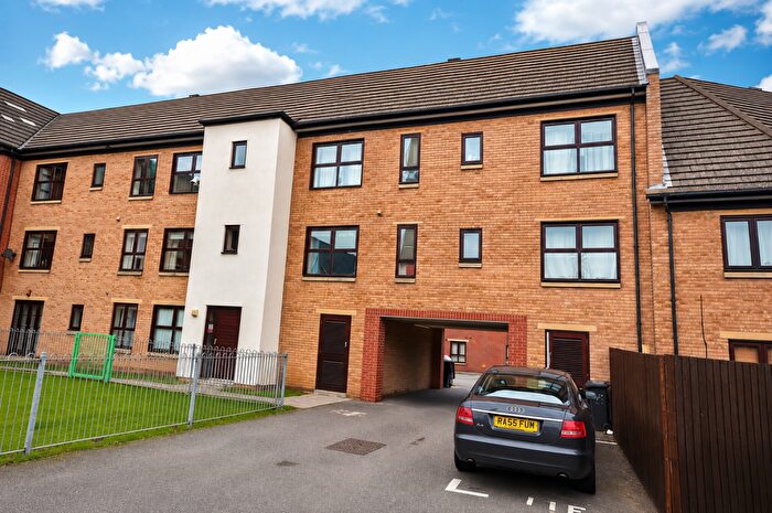 1 Bedroom Apartment To Rent In Standside, Northampton, NN5