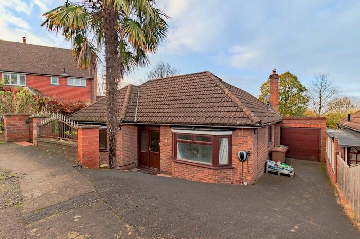 4 Bedroom Bungalow For Sale In High View Road, Guildford, Surrey, GU2