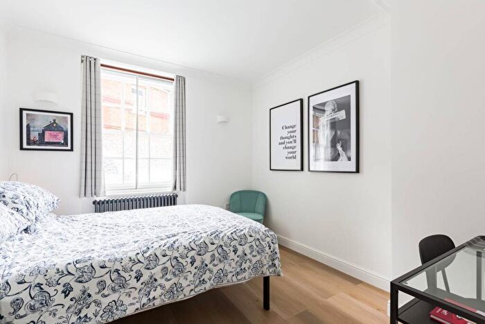 2 Bedroom Flat For Sale In Wellington Way, Tower Hamlets, London, E3