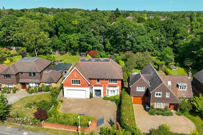 7 Bedroom Detached House For Sale In Cherry Tree Road, Beaconsfield, HP9