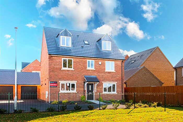 5 Bedroom Detached House For Sale In Britannia Road, Kettering, NN16