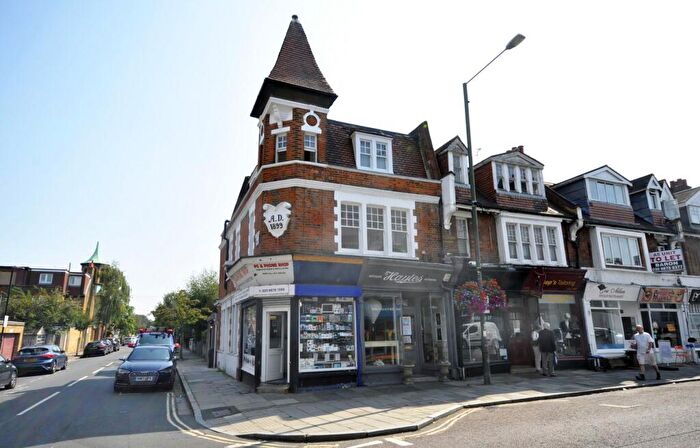 1 Bedroom Flat To Rent In Sheen Lane, Mortlake, SW14
