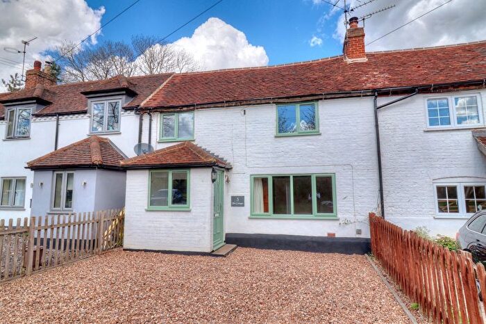 3 Bedroom Property For Sale In Bricks Lane, Beacons Bottom, HP14