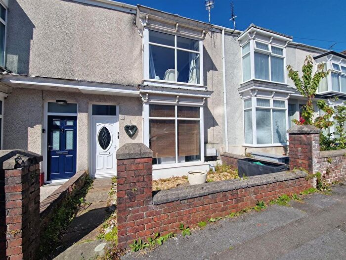 3 Bedroom Terraced House To Rent In Carnglas Road, Sketty, SA2