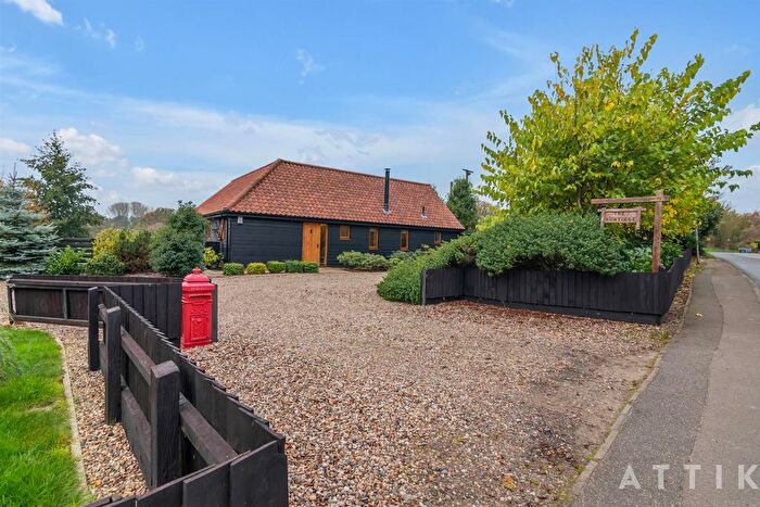 3 Bedroom Detached Bungalow For Sale In Southwold Road, Blyford, Halesworth, IP19