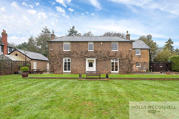 6 Bedroom Detached House For Sale In Alice Dene, Swanley Village, BR8