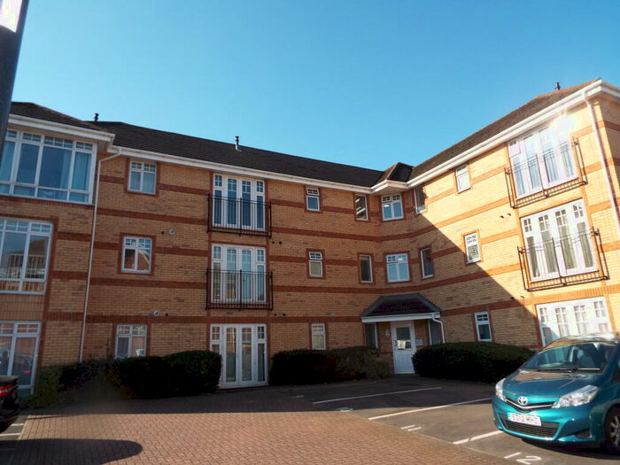 1 Bedroom Flat To Rent In Benny Hill Close, Eastleigh, SO50