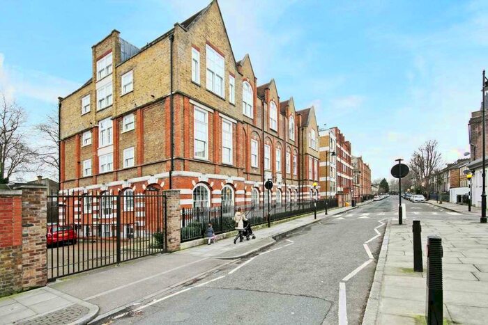 2 Bedroom Apartment To Rent In Shepperton Road, Islington, N1
