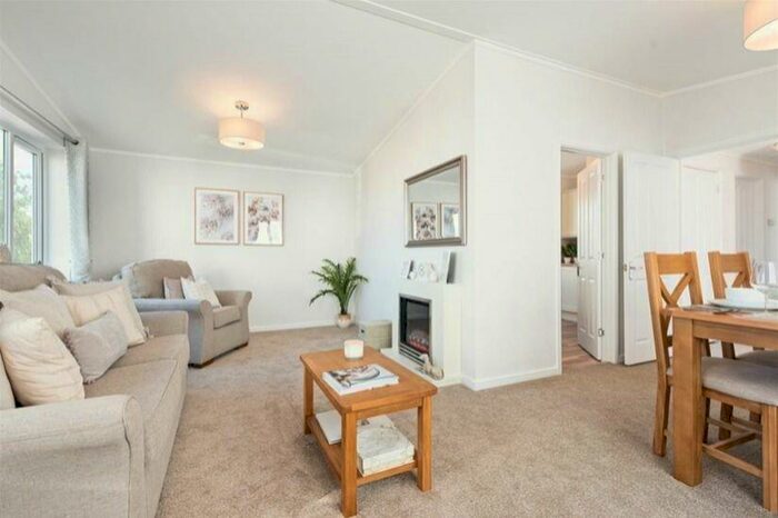 2 Bedroom Park Home For Sale In , Mulberry Court, Picket Piece, Andover, Hampshire, SP11