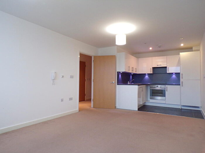 2 Bedroom Flat To Rent In Ionian Heights, Longridge Avenue, BN2