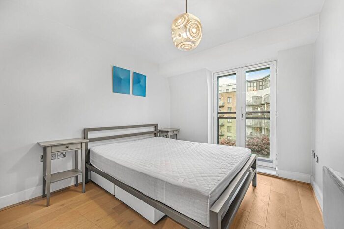 2 Bedroom Flat For Sale In Angel Southside, Owen Street, EC1V