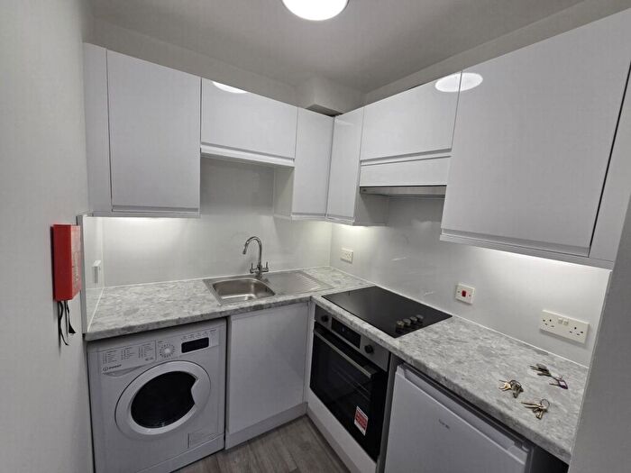 1 Bedroom Flat To Rent In Birkbeck Mews, Dalston, E8
