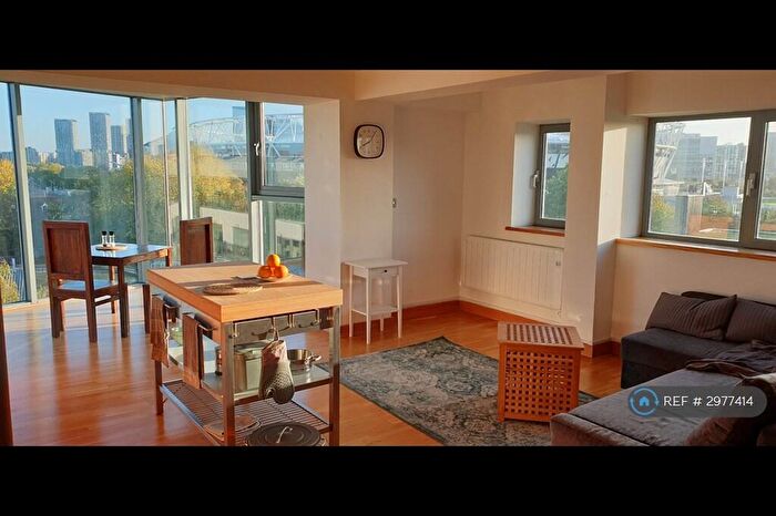 2 Bedroom Flat To Rent In Dace Road, London, E3