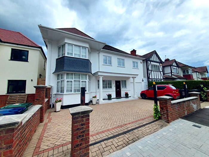 Studio To Rent In Hendon, NW4