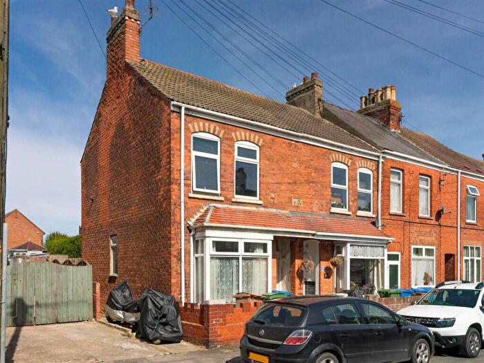 3 Bedroom Terraced House For Sale In Hubert Street, Withernsea, HU19